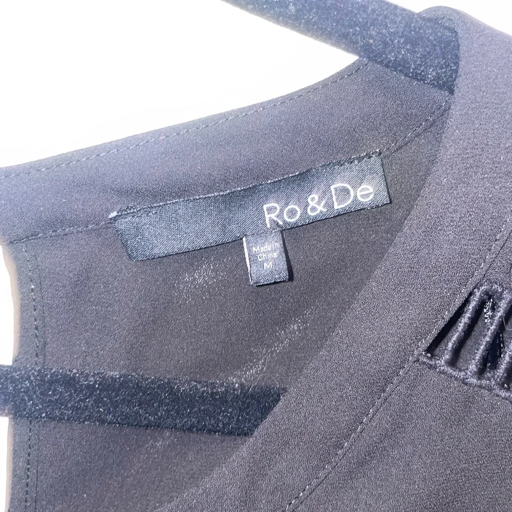 Ro & De sleeveless blouse